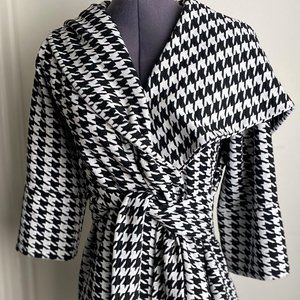 Houndstooth Coat, Ties at waist